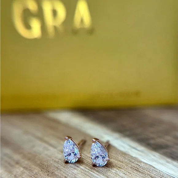 GRA Certified 1.5ct Pear‑Cut Moissanite Earrings | D Color | 925 Sterling Silver - Picture 10 of 11